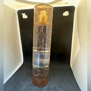 🆕 Bath & Body works everyday luxuries 🍦Viva Vanilla 🍦body mist ✨new✨